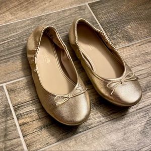 donating soon ballet flats EUC